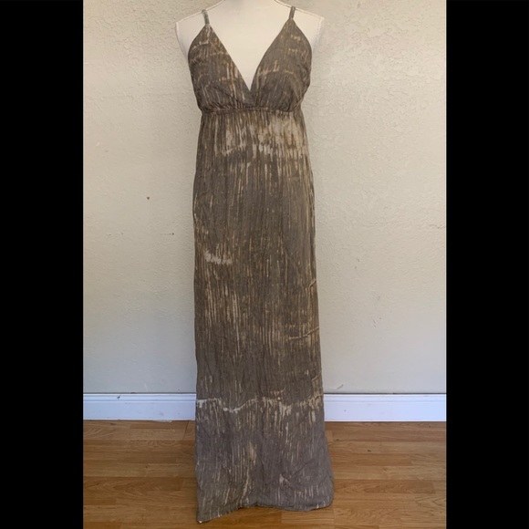 Love Stitch Dresses & Skirts - Love stitch Maxi Dress Side Slits Taupe Sz LG (Q)